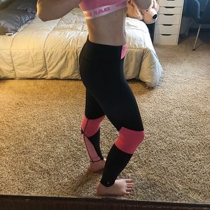 Black and pink Lucy yoga pants